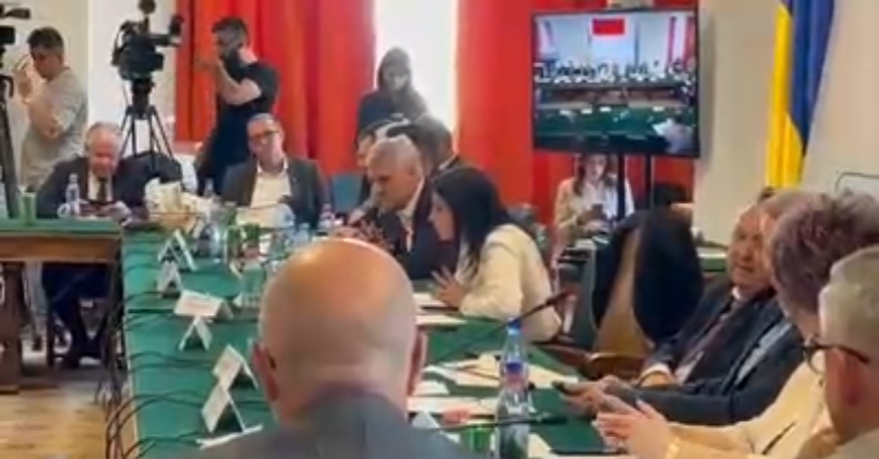 Tensiuni între PSD și PNL în Senat pe ordonanța SAFE. Schimb dur de replici în Comisia de buget