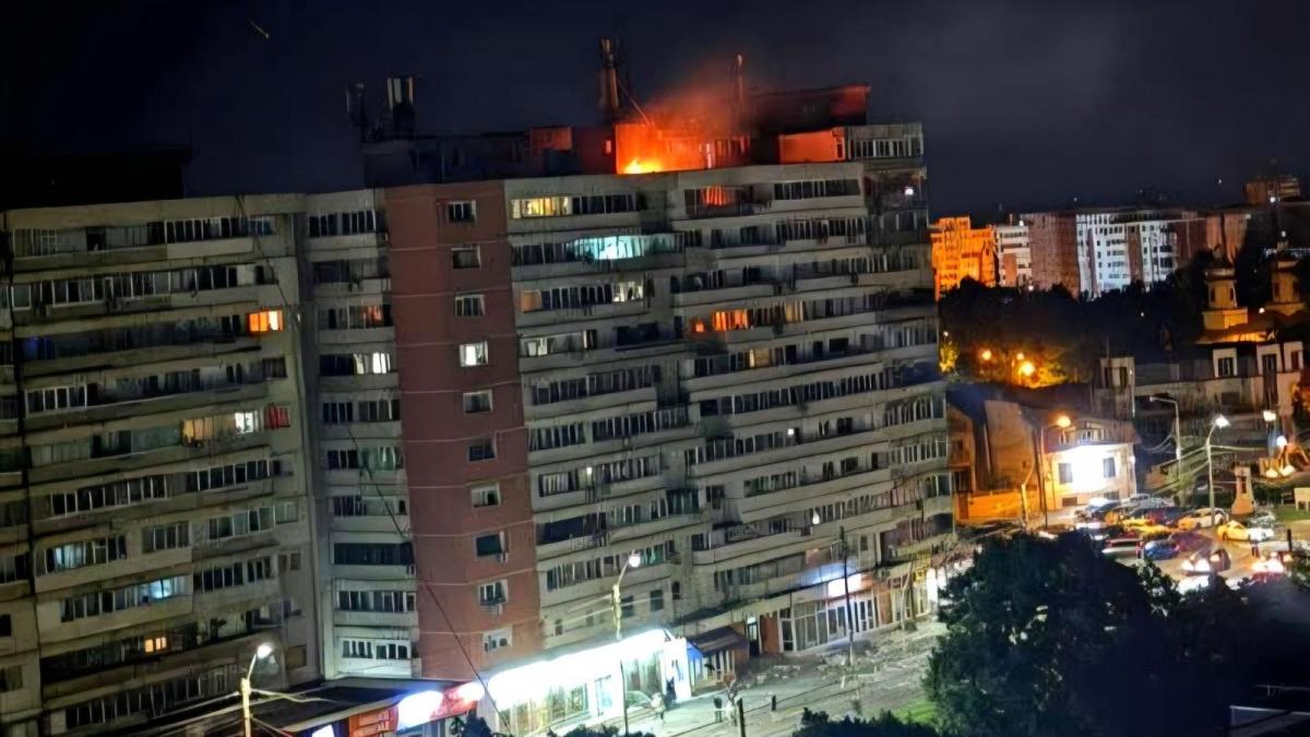 O dronă rusească s-a prăbușită peste un bloc din Galați